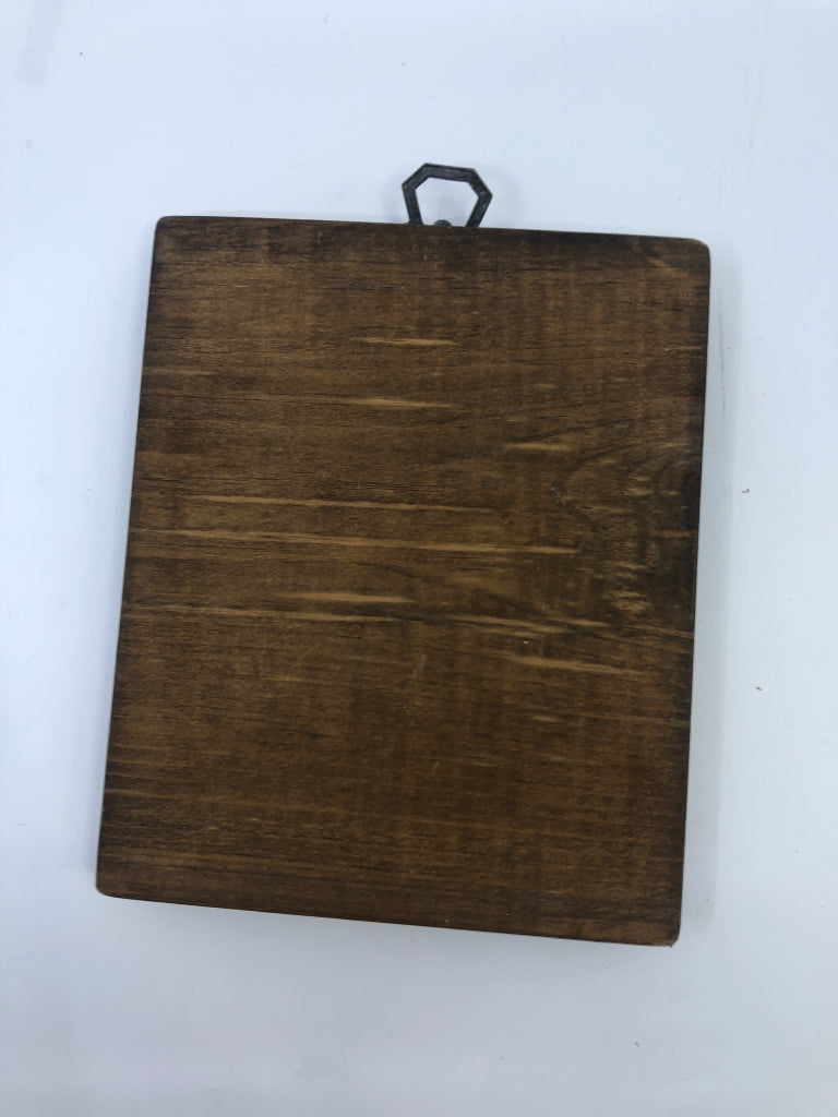 VTG WOOD CAPE COD WALL HANGING.