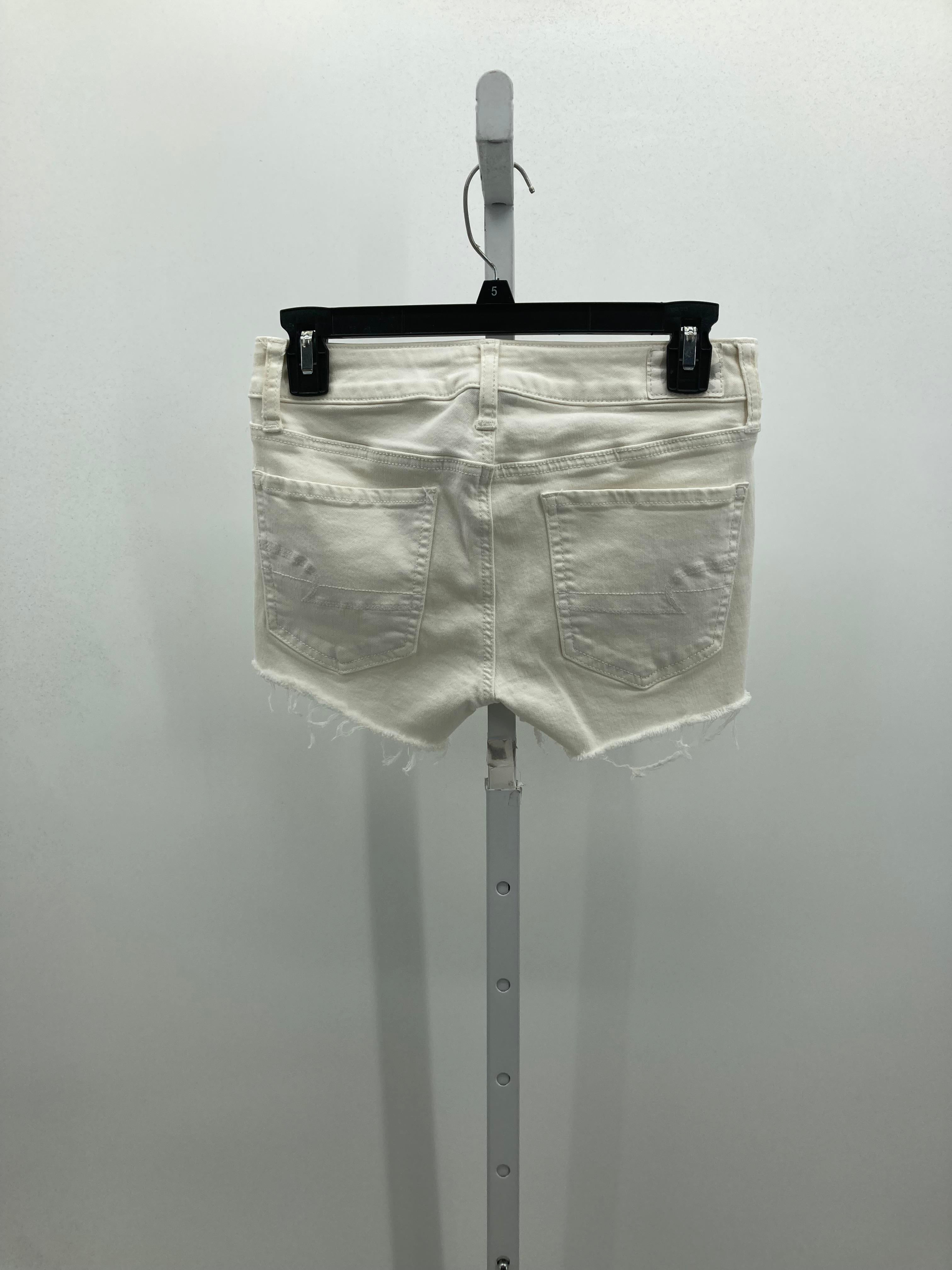 American Eagle Size 2 Juniors Shorts