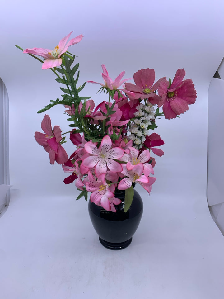 BROWN PLASTIC VASE W/PINK FLOWERS.