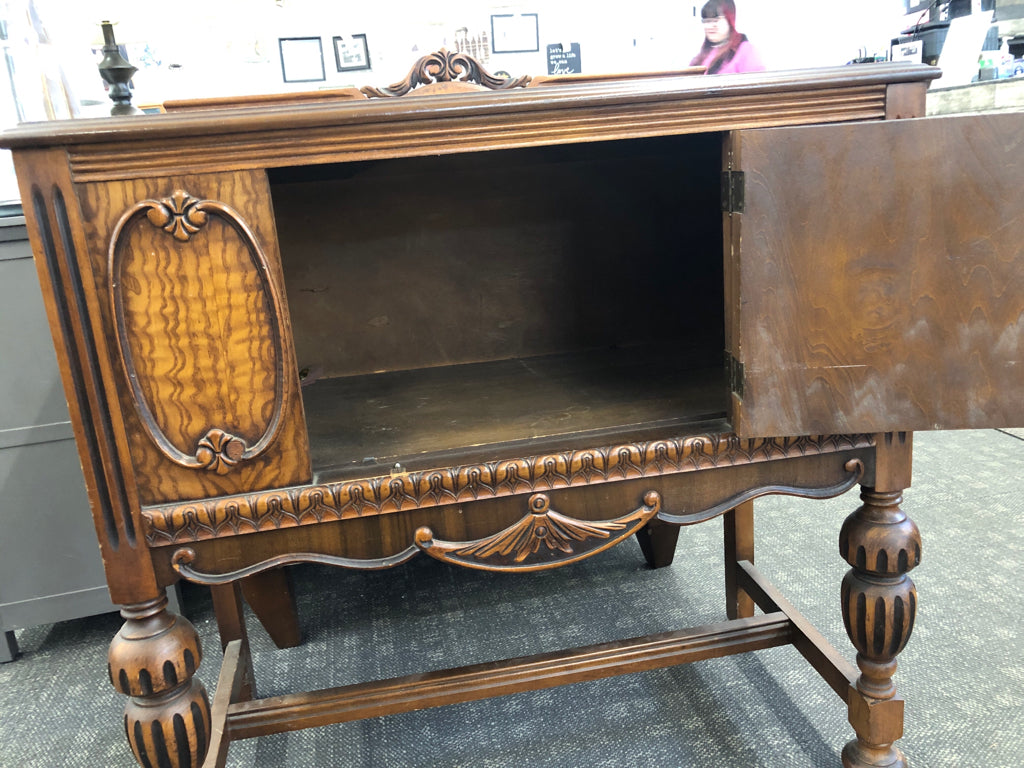 VTG DARK WOOD CABINET.