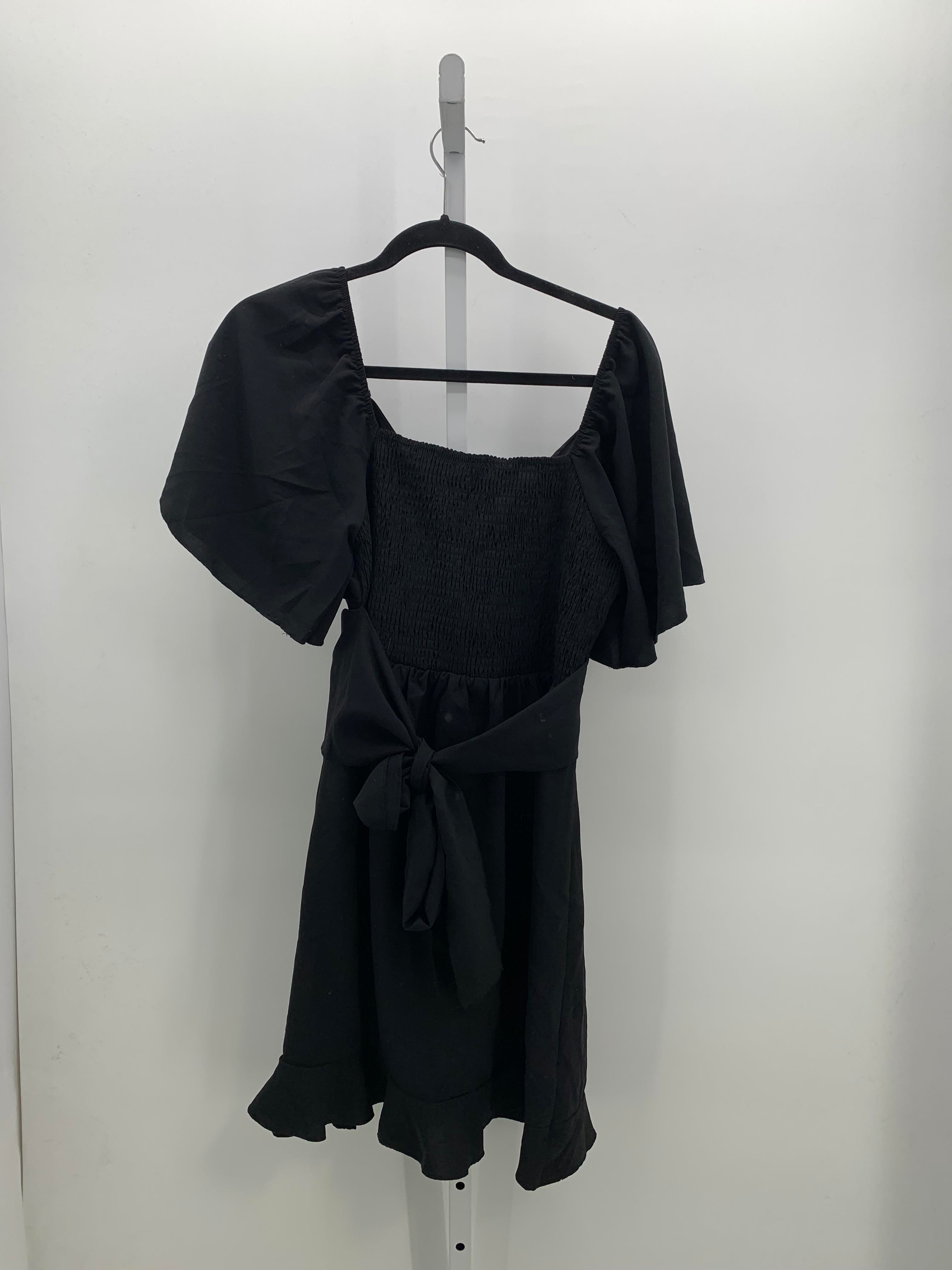 Size Large Misses Short Sleeve Dress