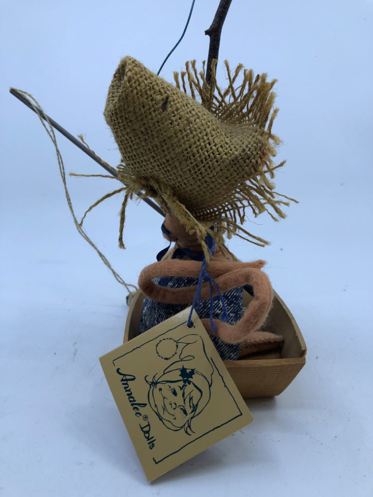 ANNA LEE MOUSE FISHERMAN.
