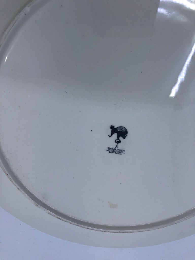 LARGE BLACK AND WHITE TRICK OR TREAT SERVING PLATE.