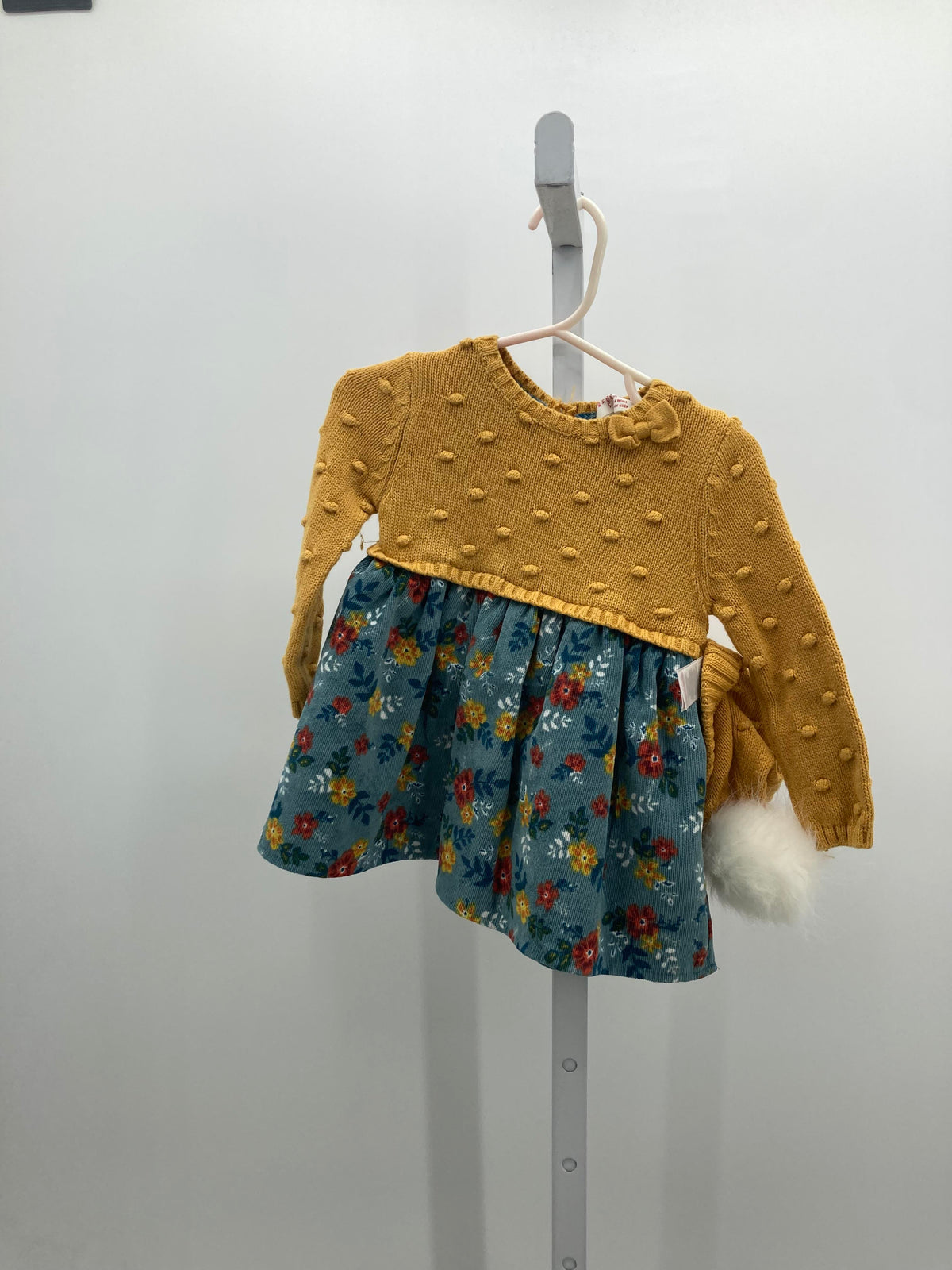 Size 6-9 Months Girls Long Sleeve Dress