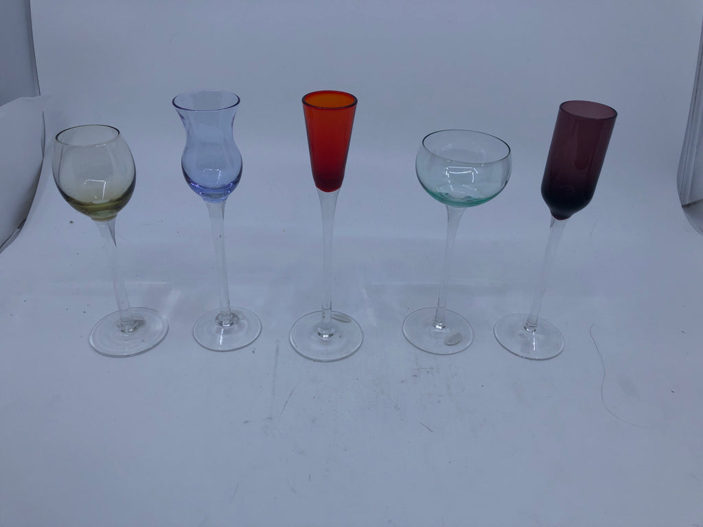 5PC ASSORTED COLORFUL CORDIAL GLASSES.