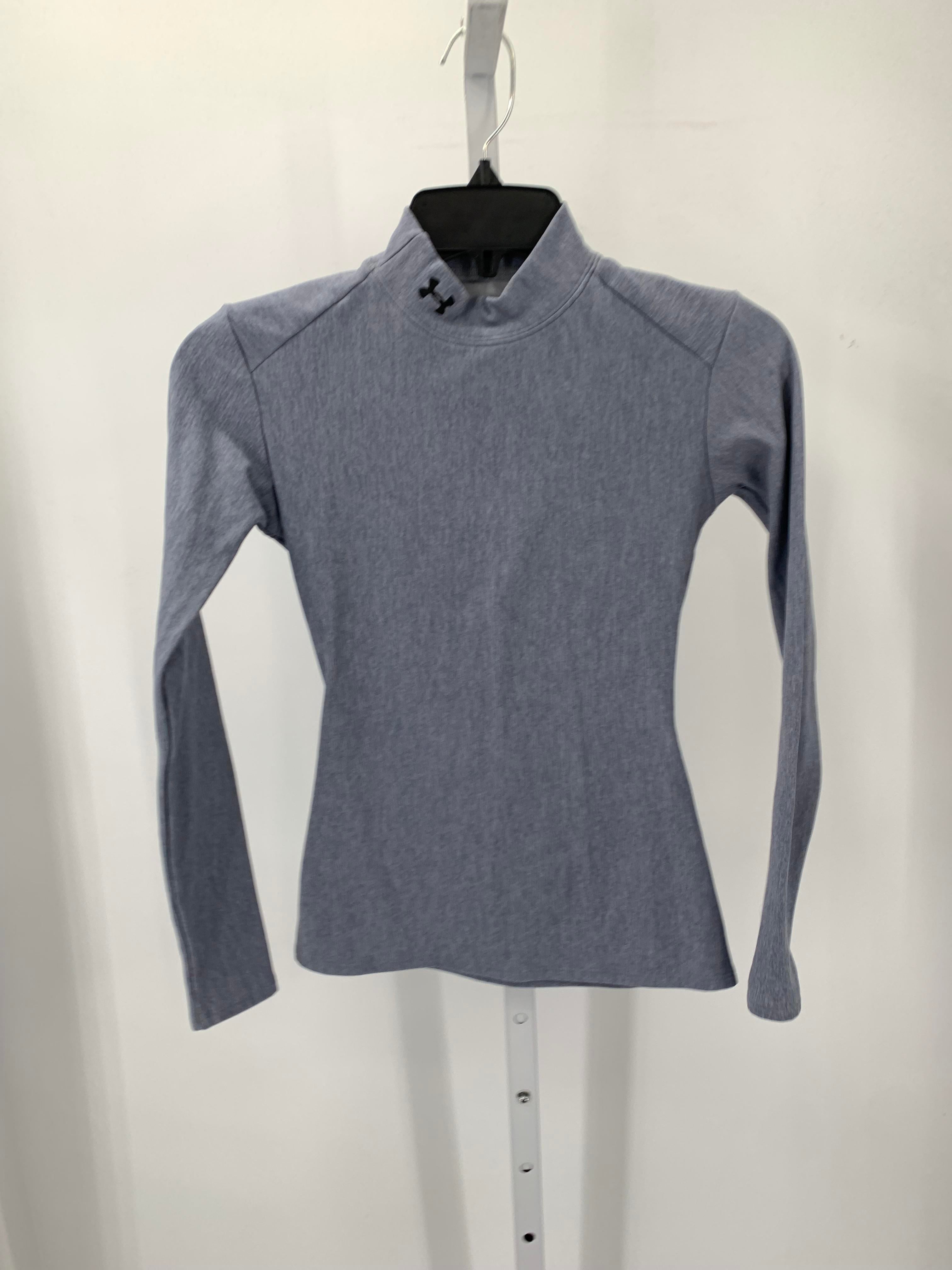 Under Armour Size Small Misses Long Sleeve Shirt