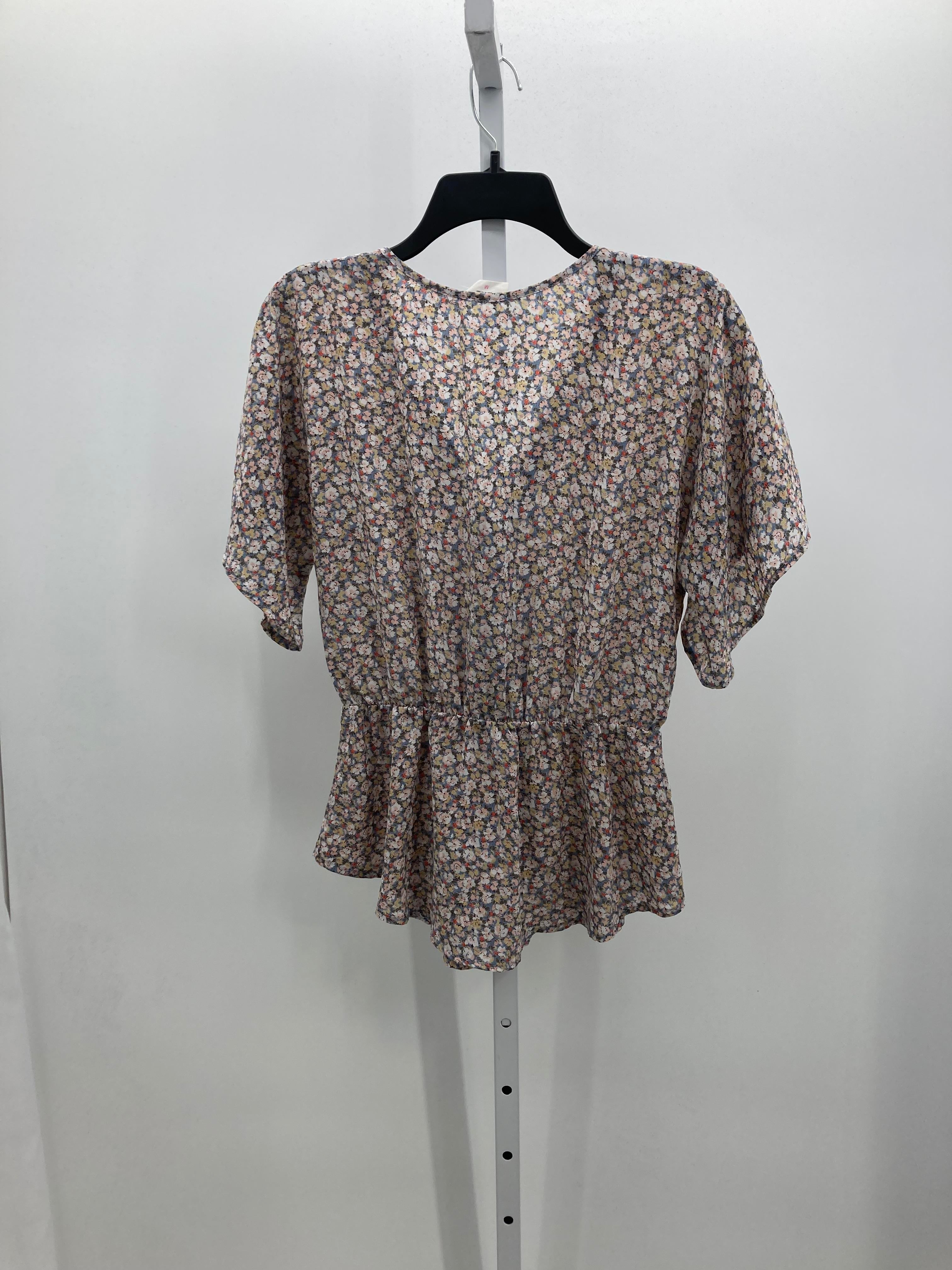 SIENNA SKY Size Medium Juniors Short Sleeve Shirt
