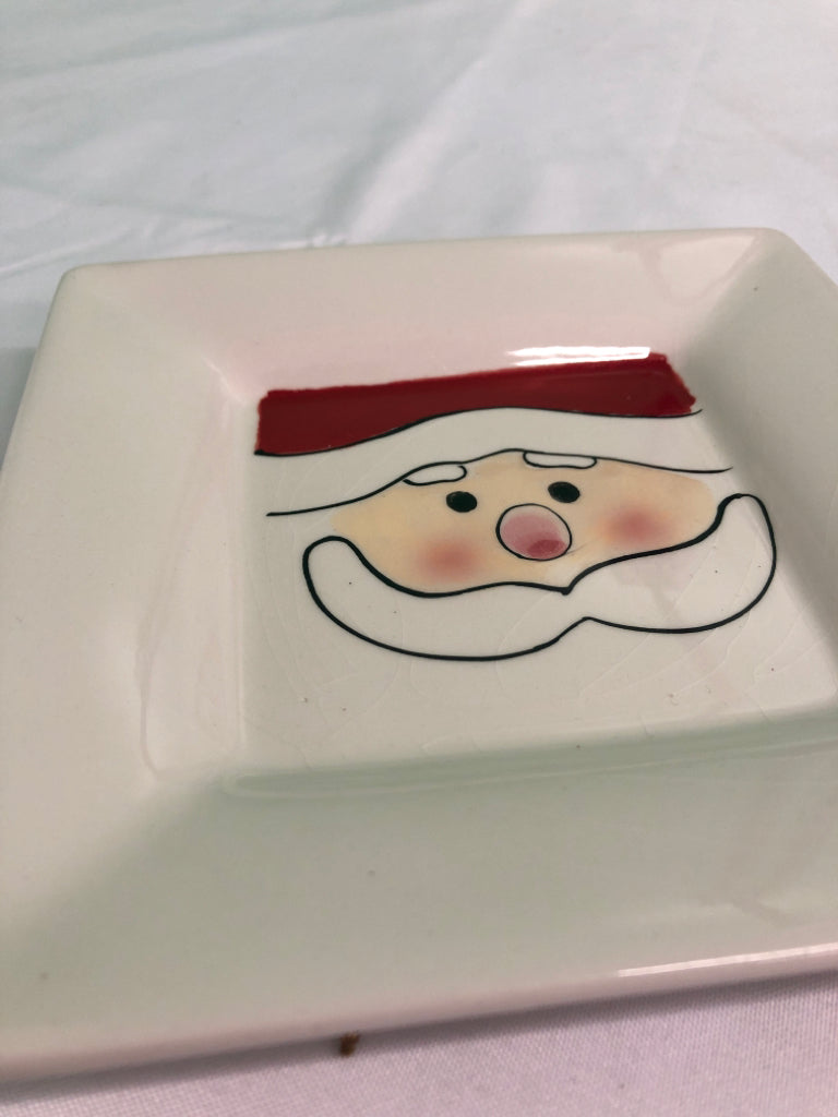 SQUARE SANTA FACE DISH.