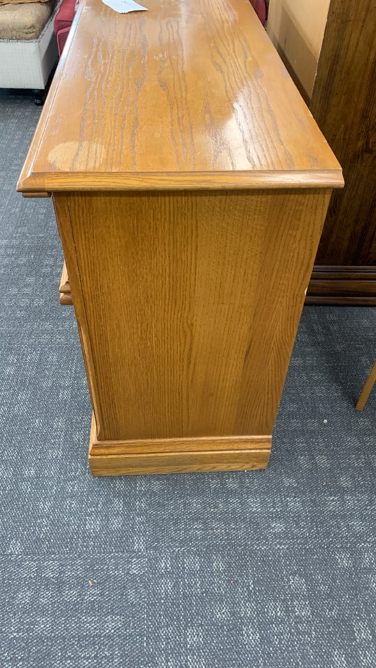 CARVED OAK SIDEBOARD CABINET W/4 DRAWERS+2 CABINETS.