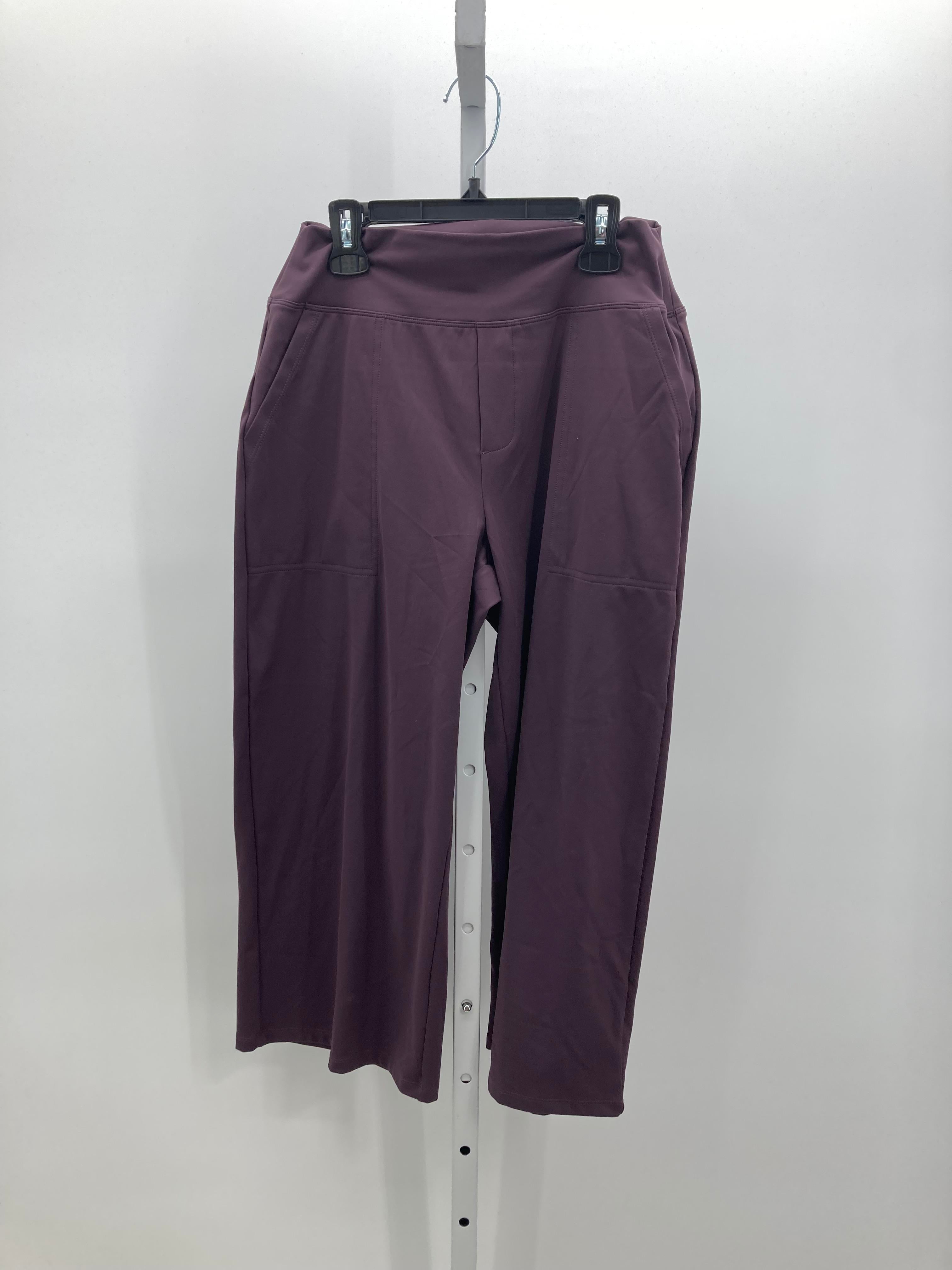 Size Medium Misses Cropped Pants