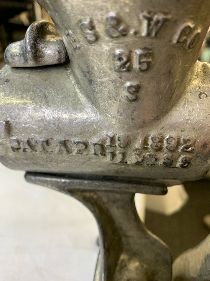 VTG METAL MEAT GRINDER W/WOOD HANDLE.