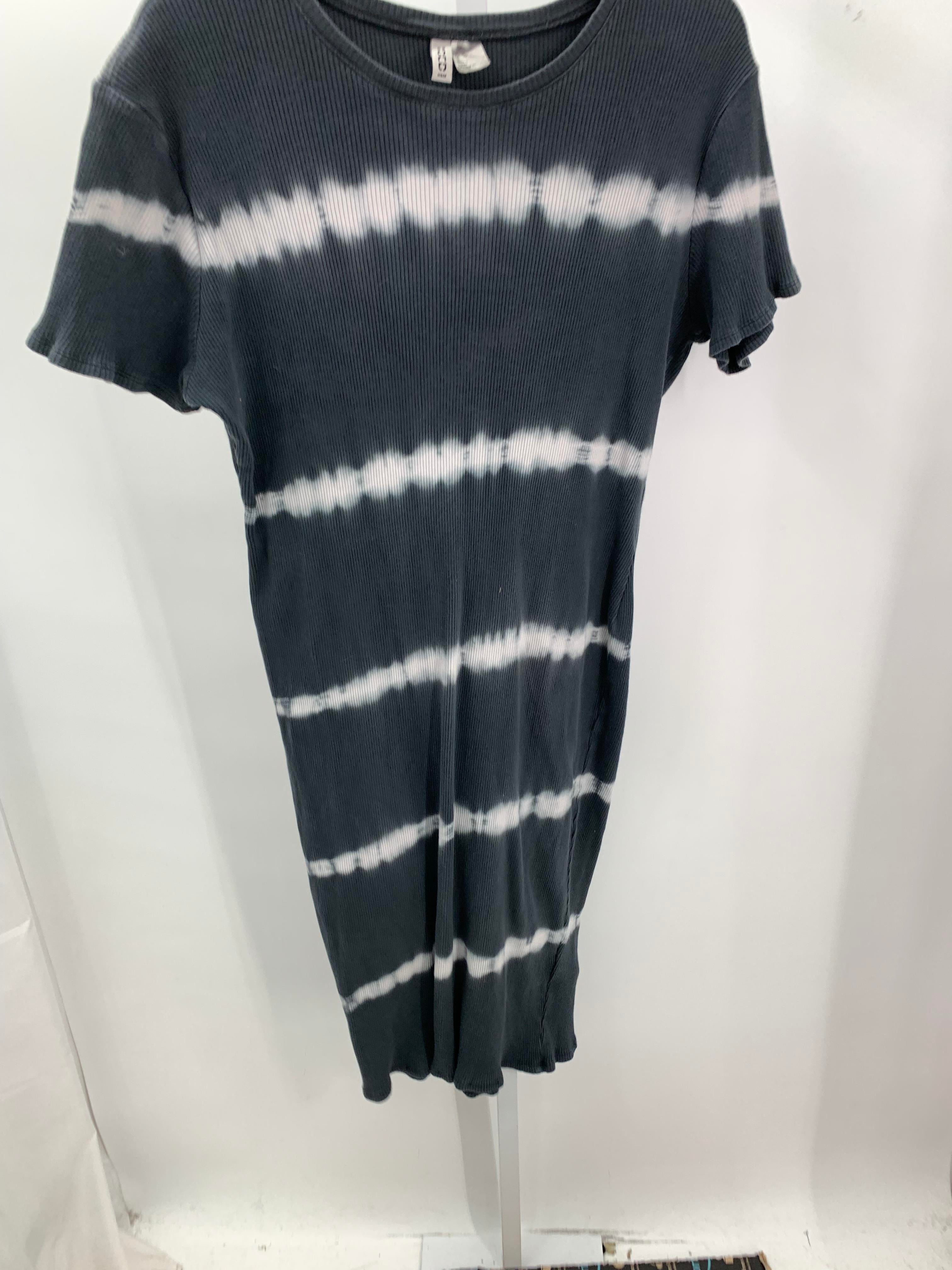 Divided Size Extra Large Juniors Short Sleeve Dress