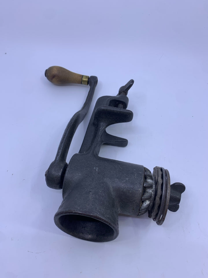 VTG CAST IRON FOOD GRINDER W/HAND CRANK.