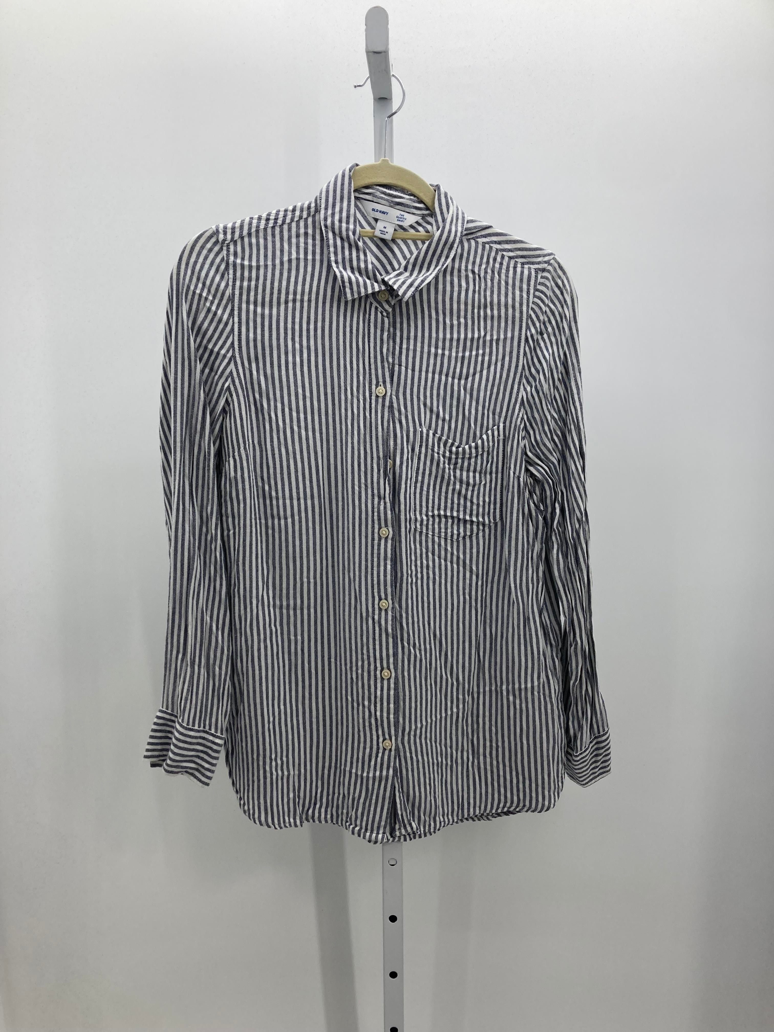 Old Navy Size Medium Misses 3/4 Sleeve Shirt