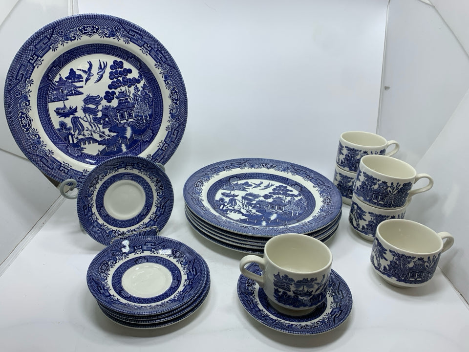 18PC CHURCHILL BLUE WILLOW SET SRVC FOR 6.