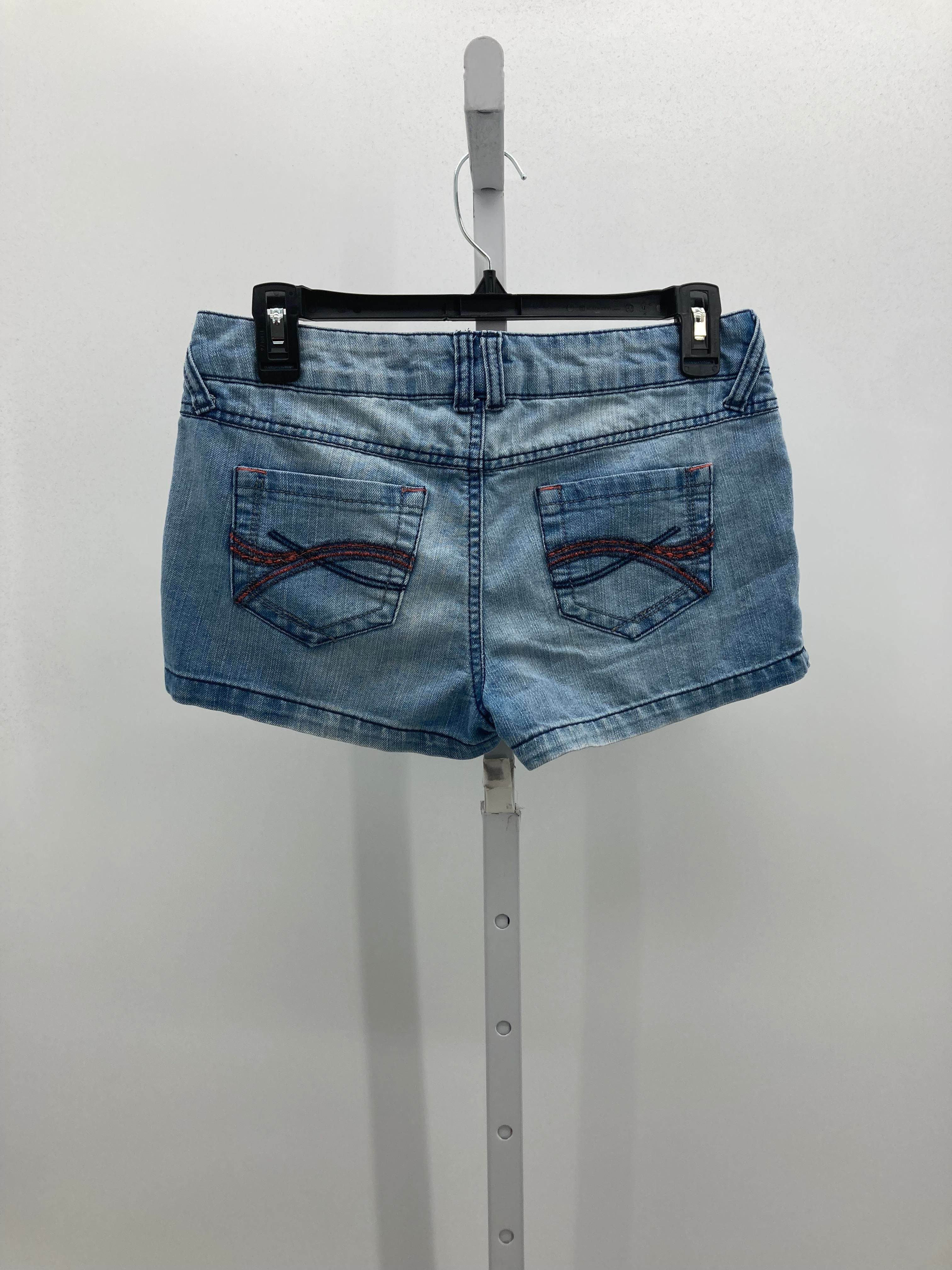 SO Size 5 Juniors Shorts