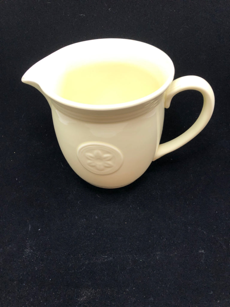 YELLOW PETAL PITCHER - ONEIDA.