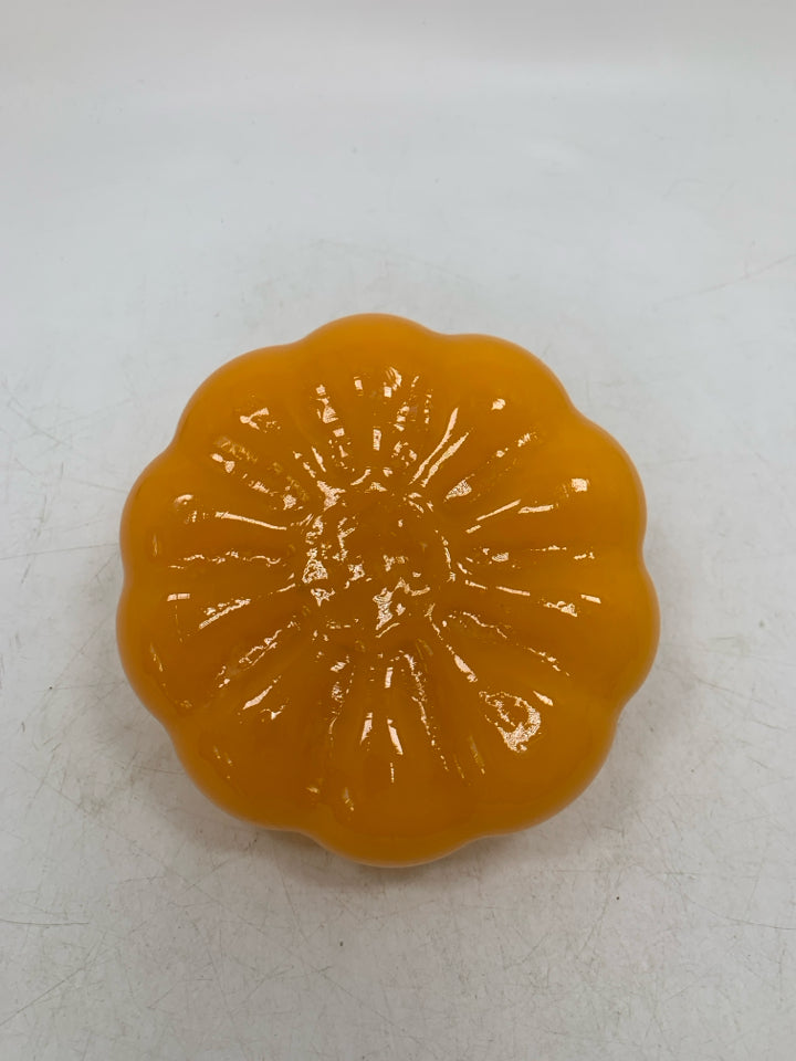 ORANGE GLASS FLAT PUMPKIN.