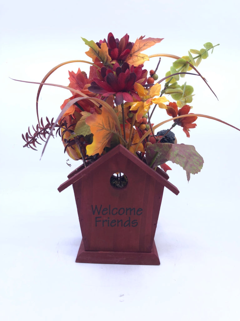 "WELCOME FRIENDS" RED BIRDHOUSE PLANTER WITH PIPBERRIES.
