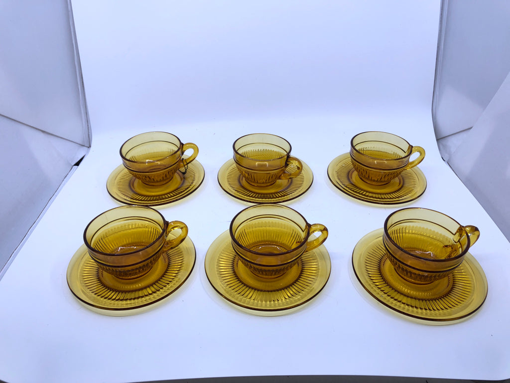 12 PC VTG AMBER GLASS TEACUP/SAUCER-SVC 6.