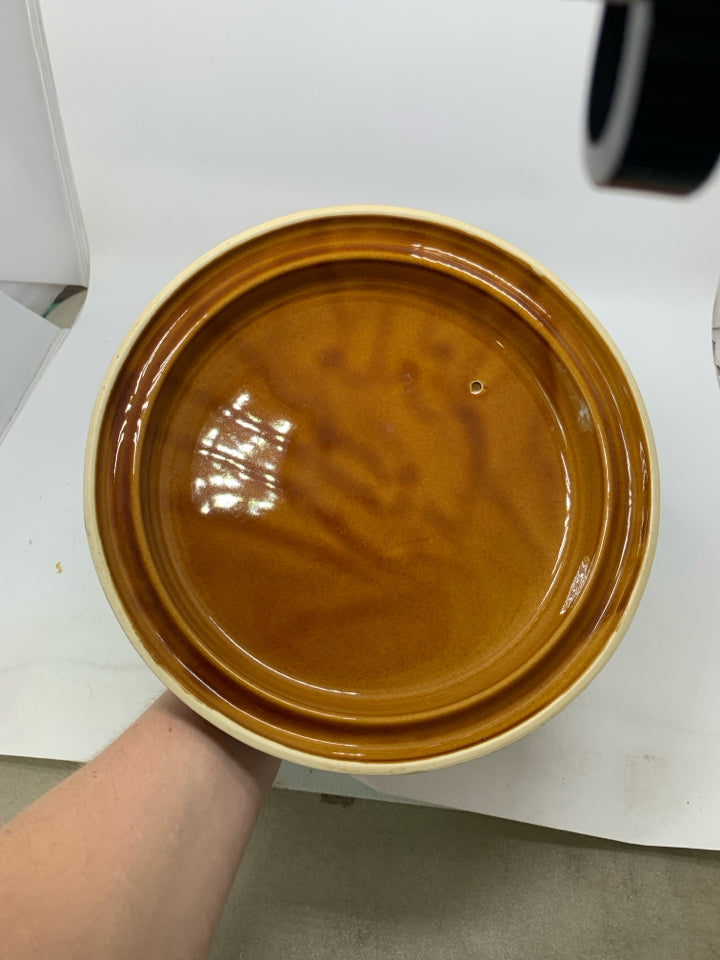 VTG CASSEROLE COVERED DISH.