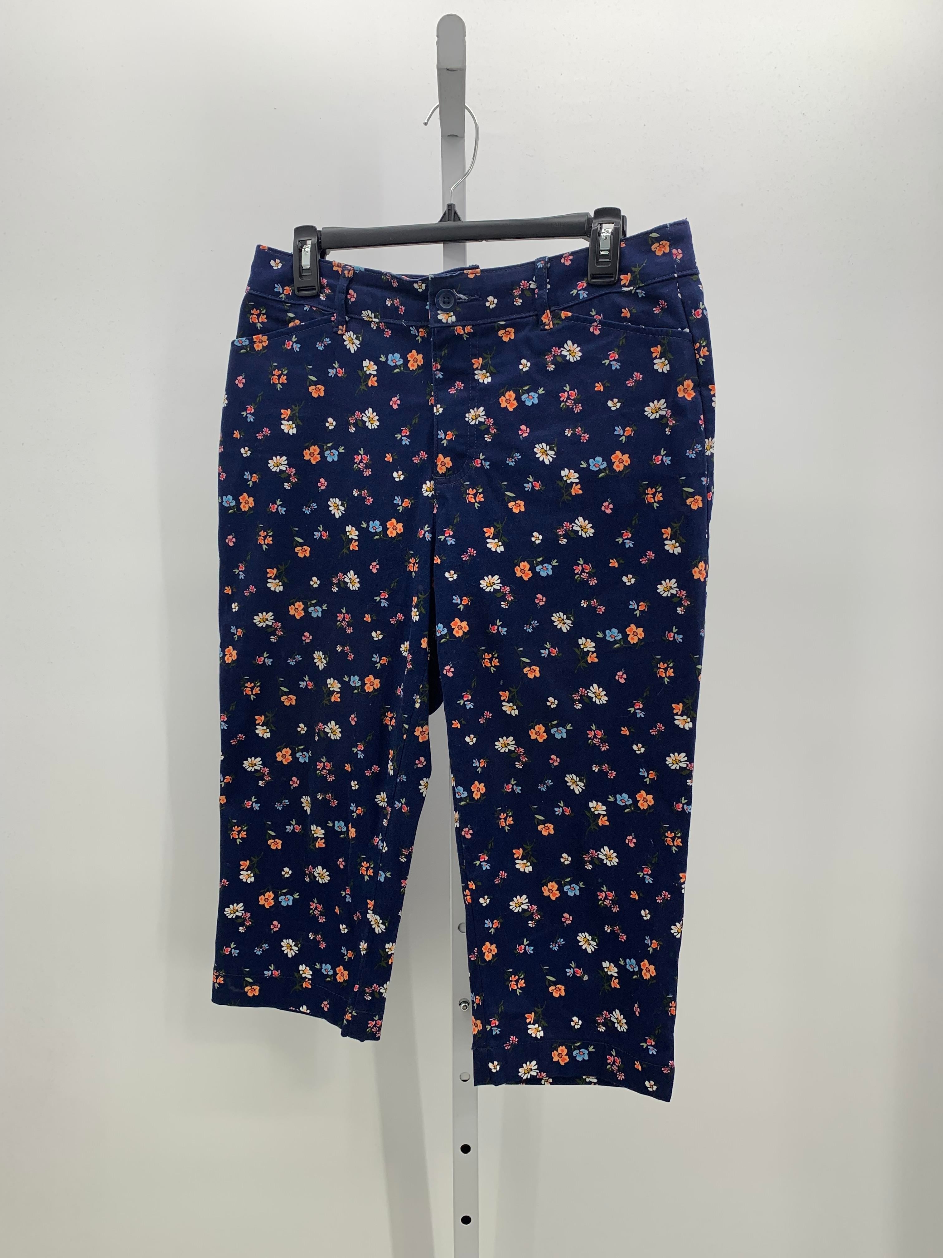 St. Johns Bay Size 8 Misses Capri Pants