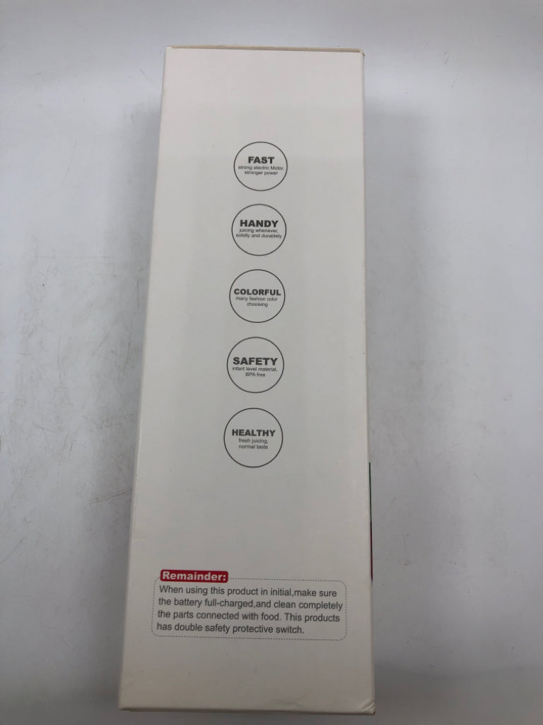 NIB RECHARGEABLE PORTABLE JUICING CUP.
