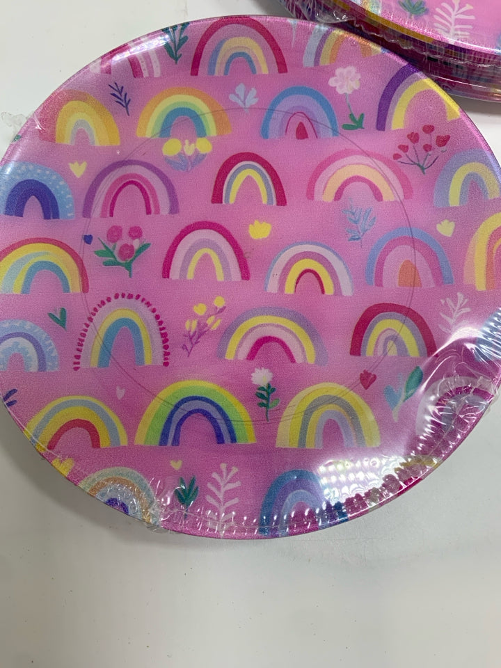 NIB 20PC RAINBOW PLATES.