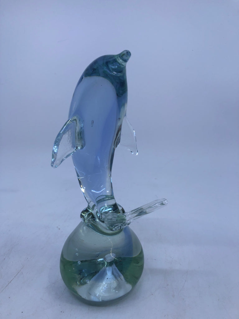 DOLPHIN ON BALL FIGURE.