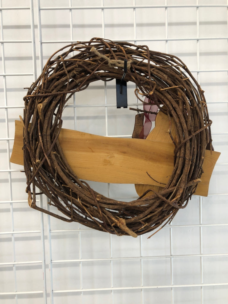 PRIMITIVE TWIG WREATH "SNOWY HELLOS" W/ SNOWMAN.
