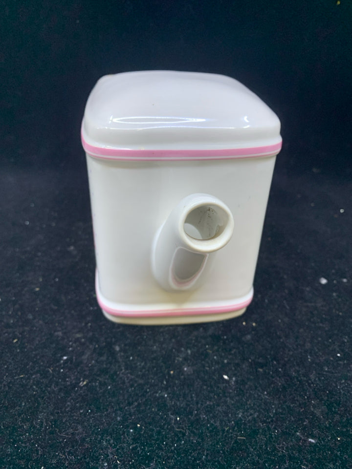 VTG PAINTED TULIP FAUX WATERING CAN PLANTER.