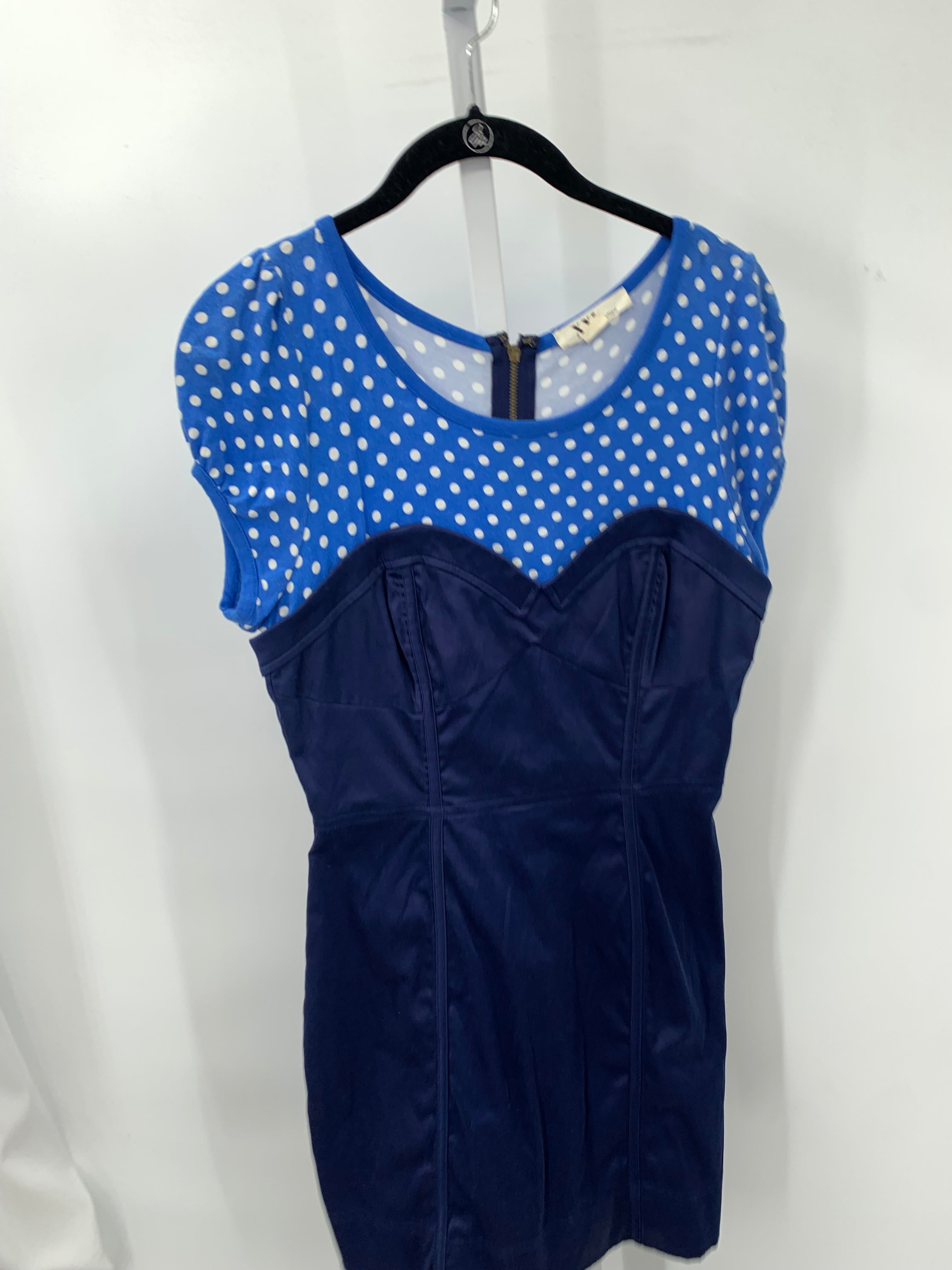 XXI Size Medium Juniors Short Sleeve Dress
