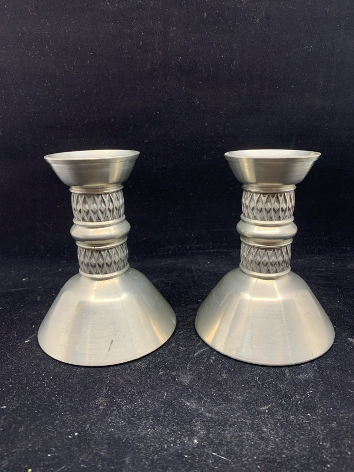 2 PEWTER TAPER CANDLE HOLDERS.