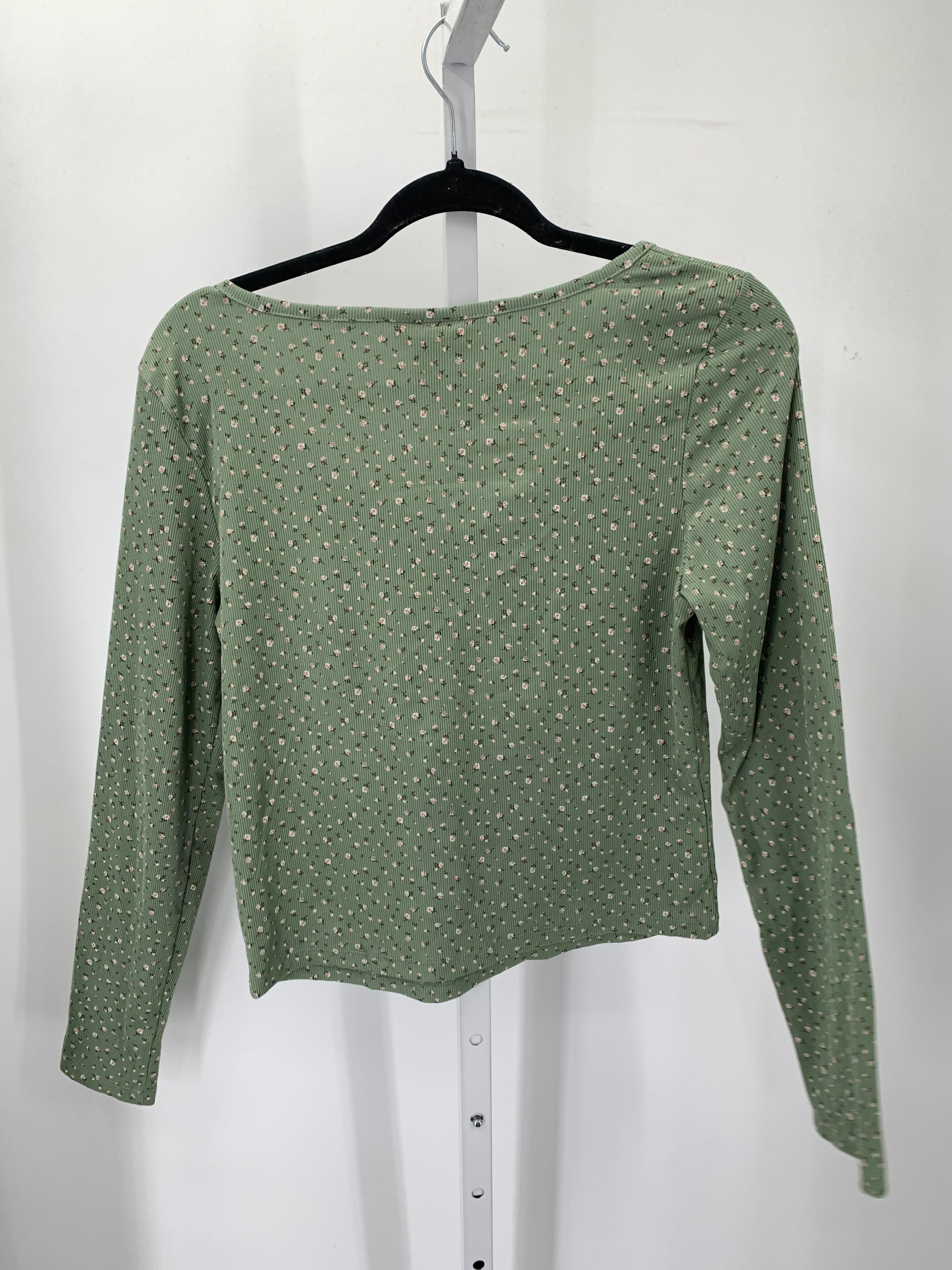 Size Extra Large Juniors Long Sleeve Shirt