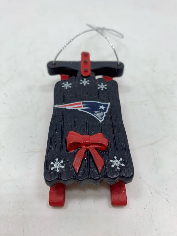 PATRIOTS SLEIGH ORNAMENT.