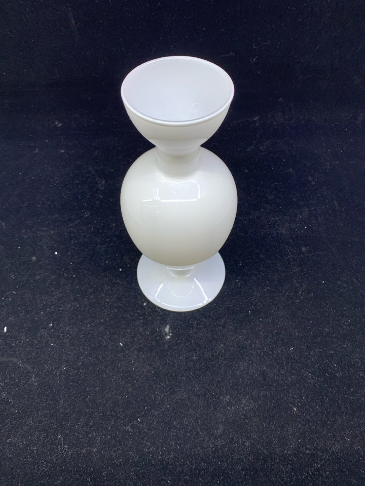 WHITE ABSTRACT VASE.