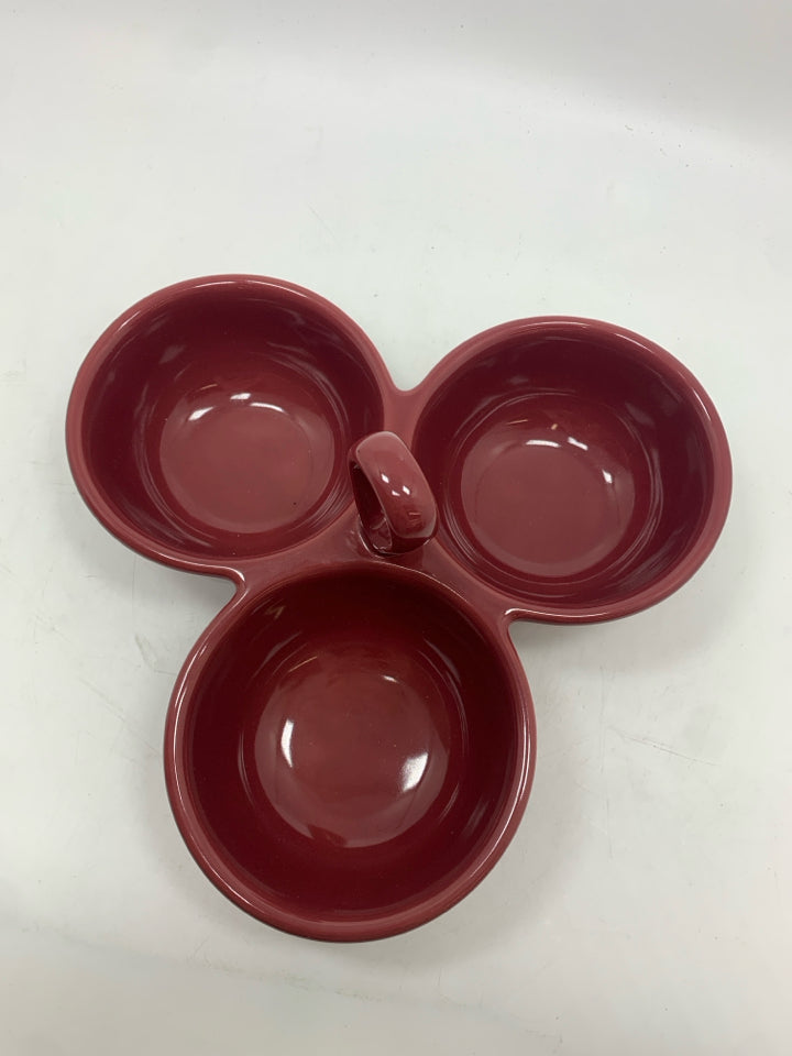 PAPRIKA RED 3 SPOT RELISH TRAY.