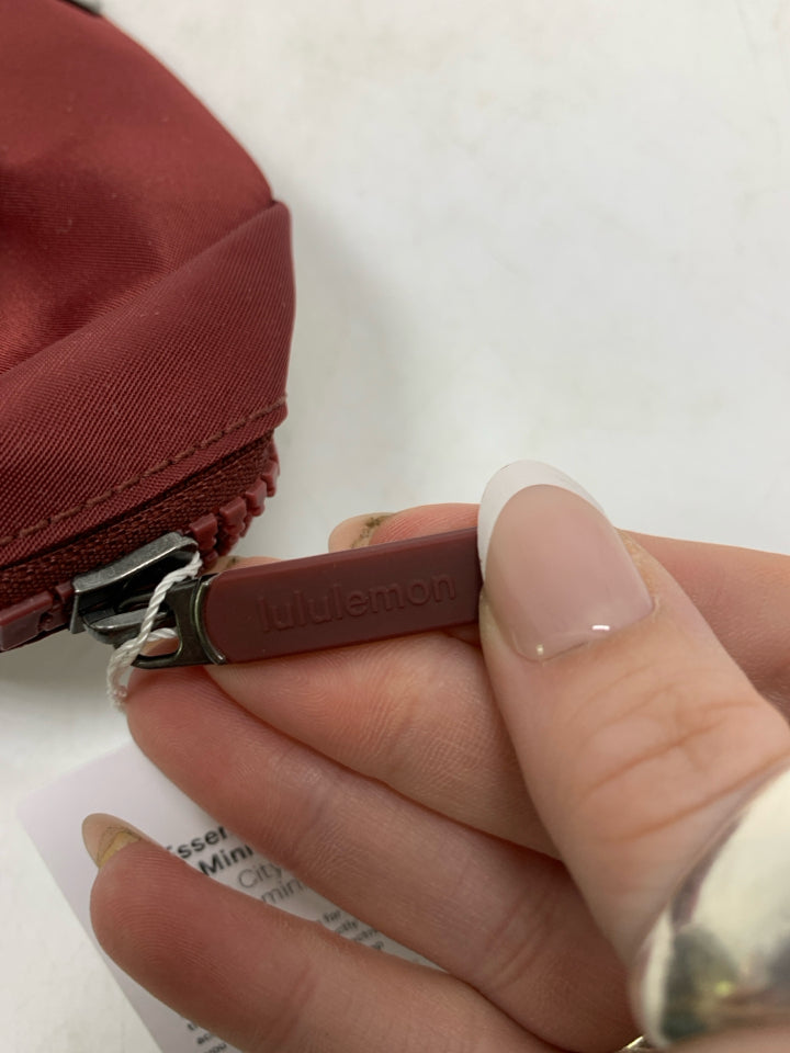 Lululemon City Essentials Mini Pouch- New With Tags