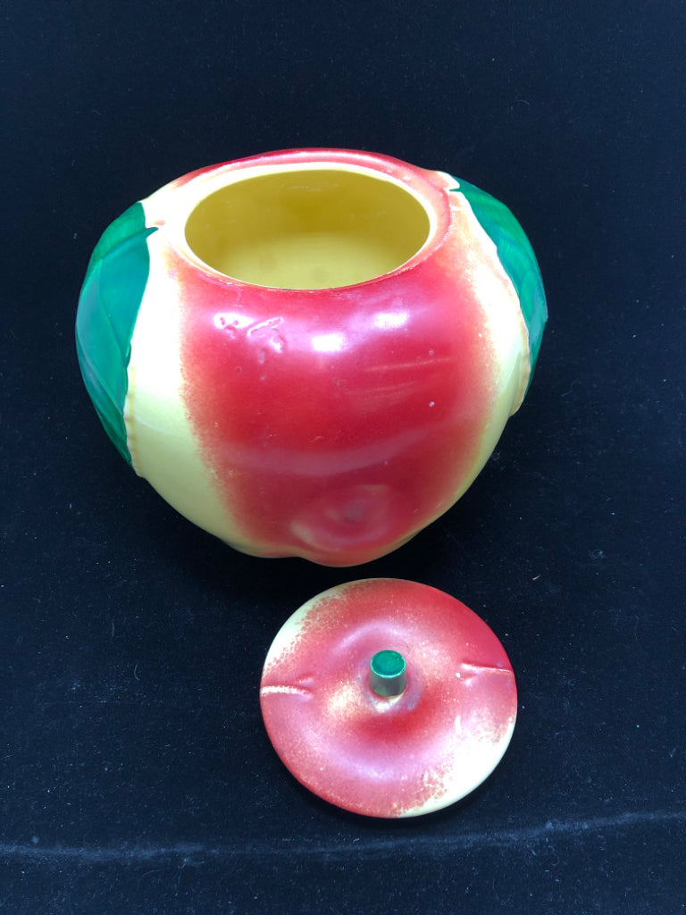 LARGE VTG CERAMIC BLUSHING APPLE COOKIE JAR.