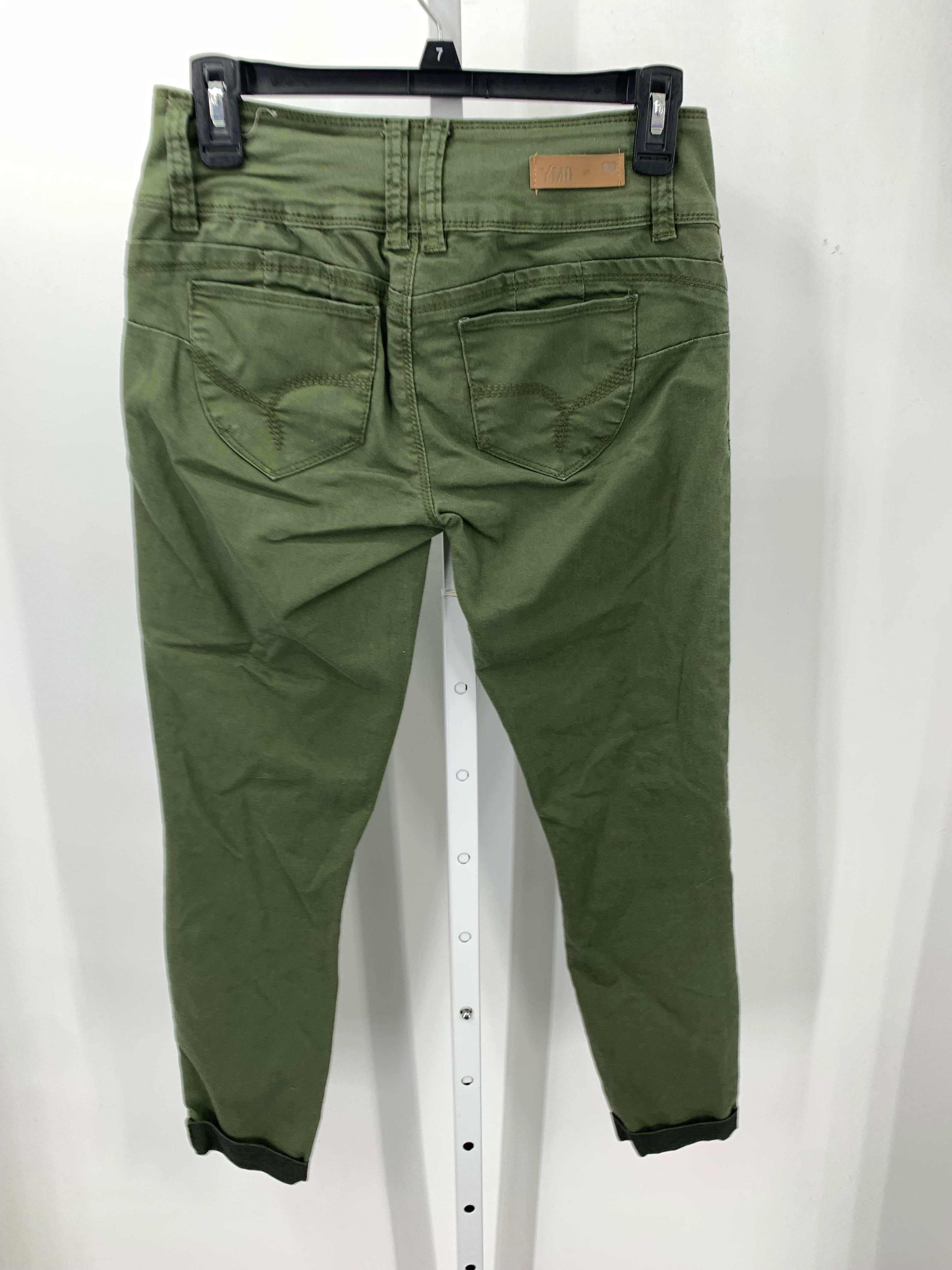 YMI Size 7 Juniors Cropped