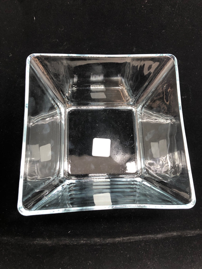 LIBBEY SQUARE GLASS CENTERPIECE BOWL.