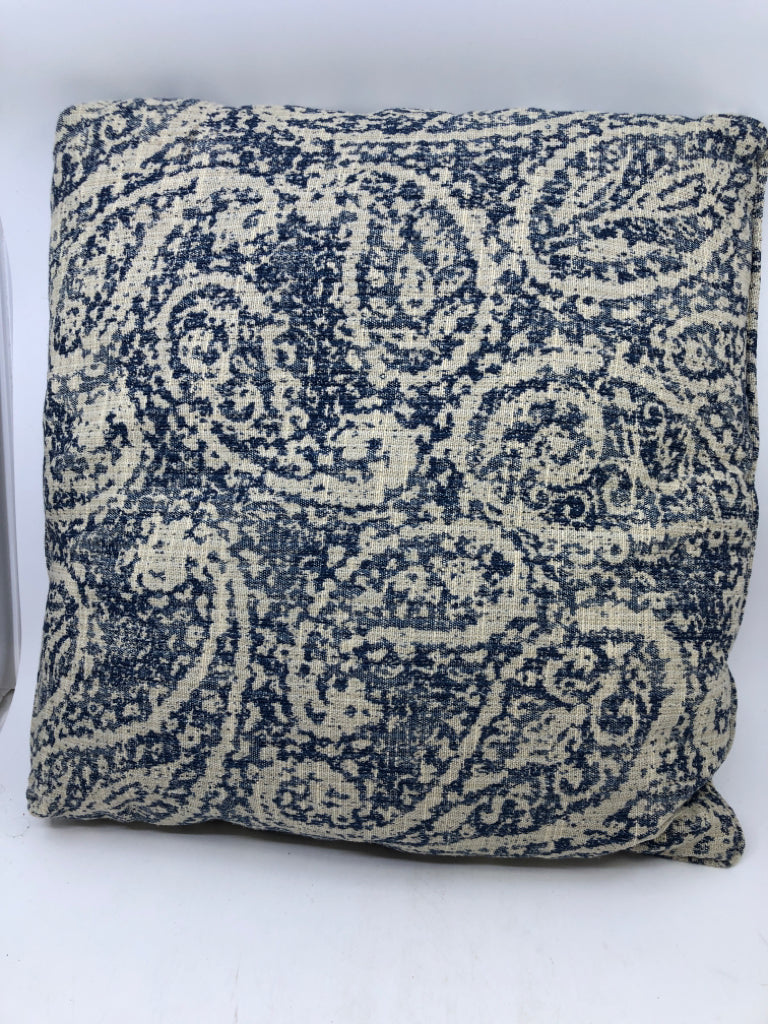 BLUE/CREAM DESIGNED PILLOW.