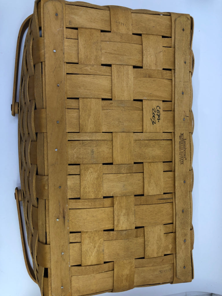 2003 RECTANGLE BASKET W DOUBLE SWING HANDLES.