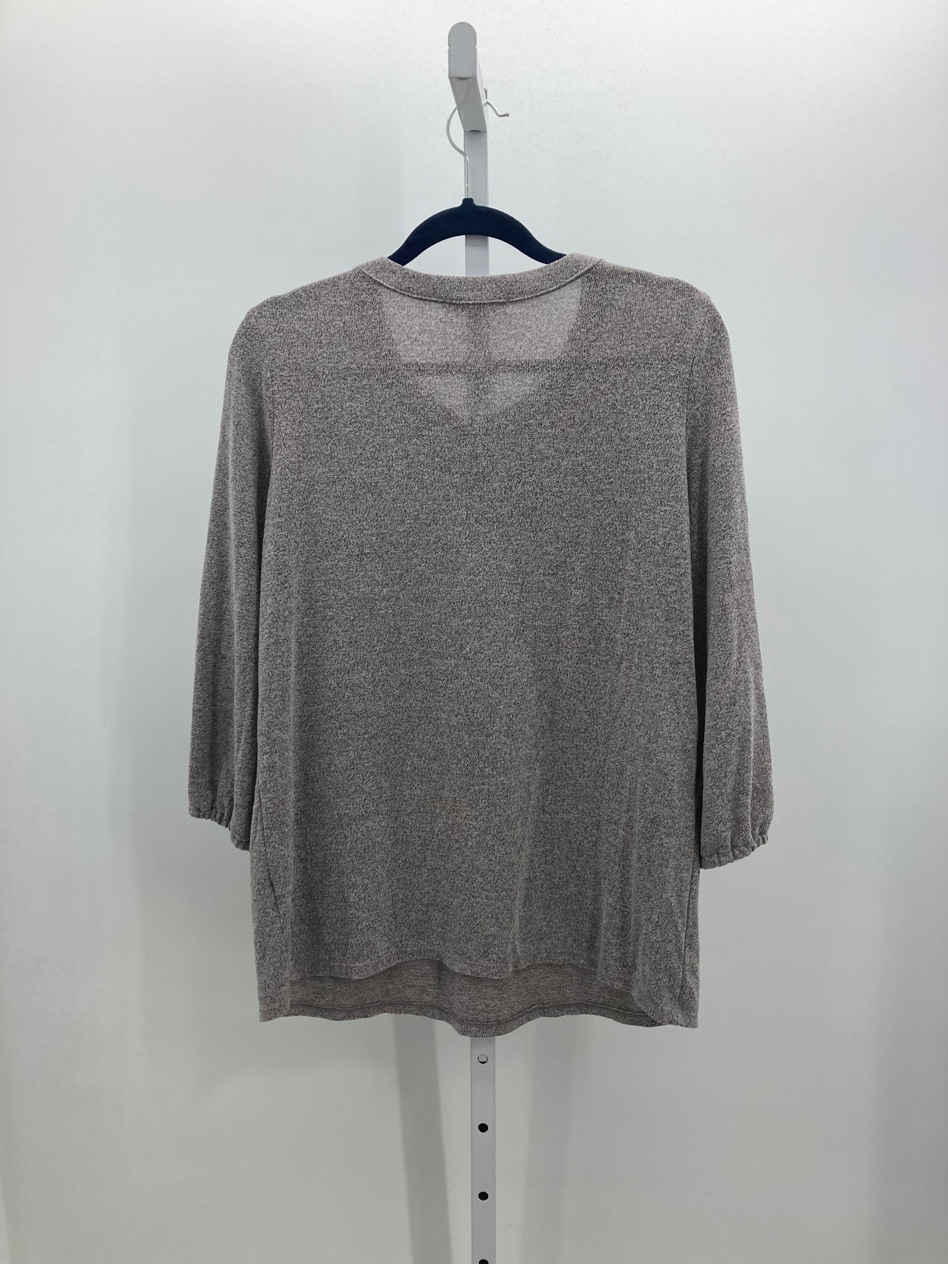 Rose & Olive Size Medium Misses 3/4 Sleeve Sweater