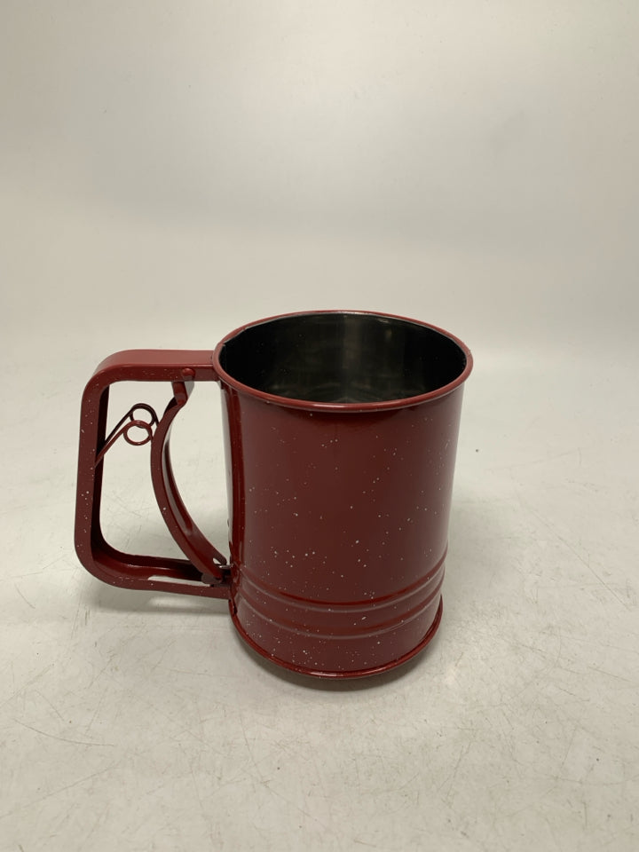 METAL HAND SIFTER.