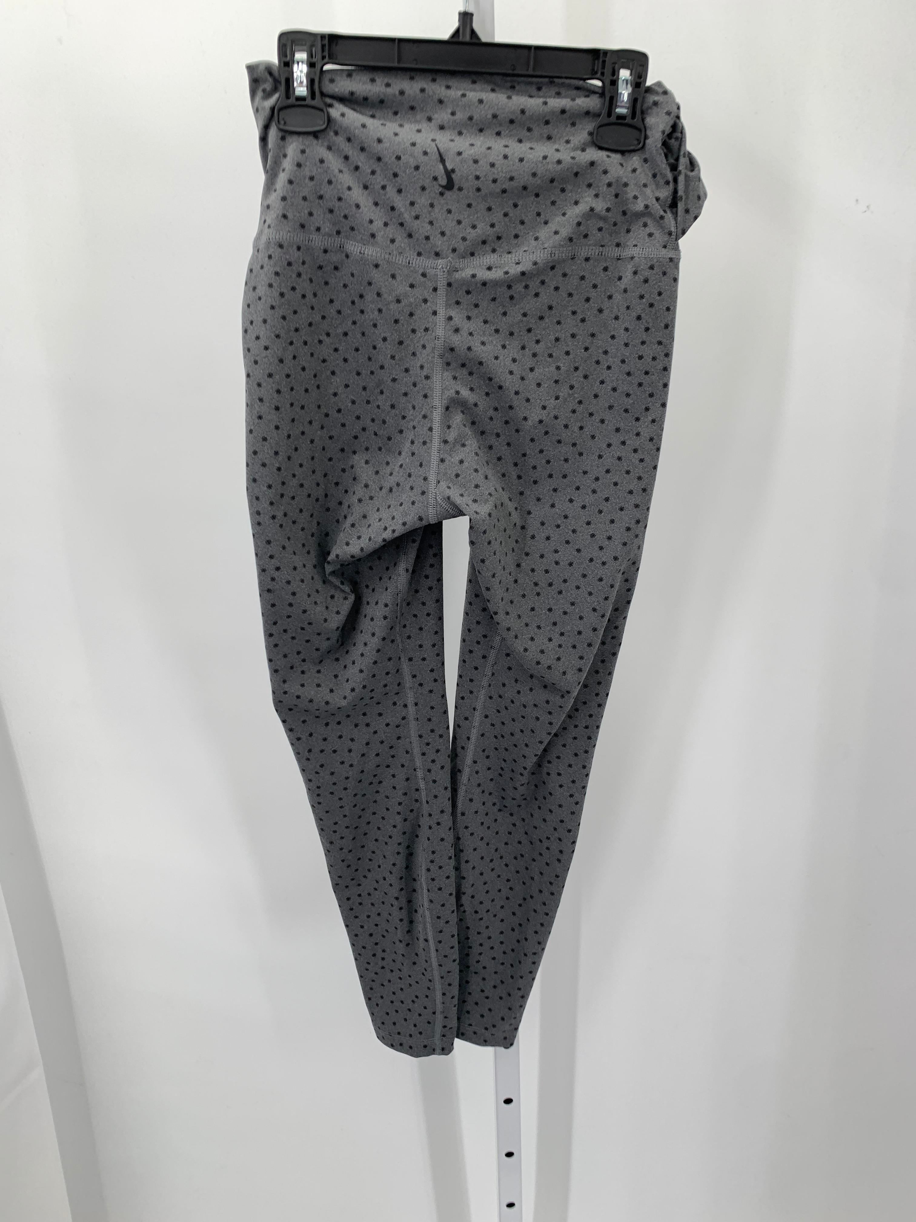 Nike Size Small Misses Leggings