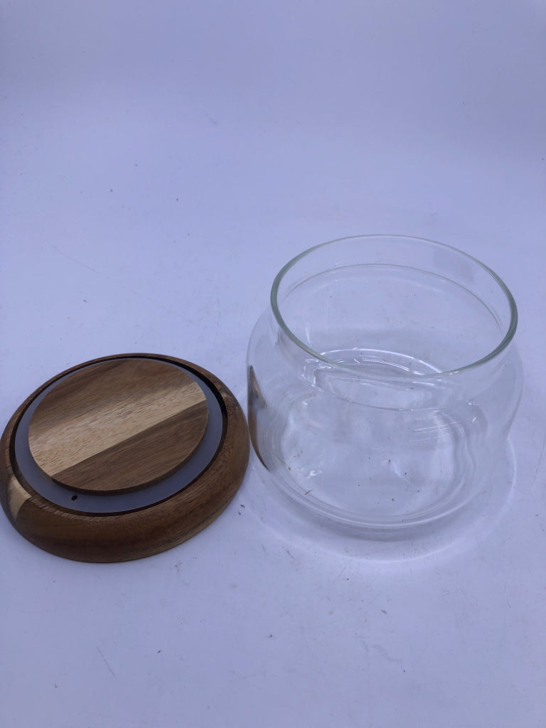 WOOD TOP GLASS CANISTER.