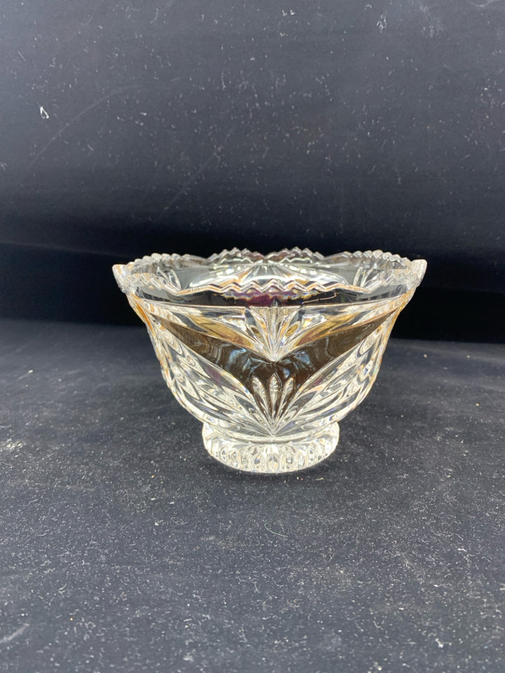 SMALL CUT GLASS CANDY DISH W GOLD ACCENTS.