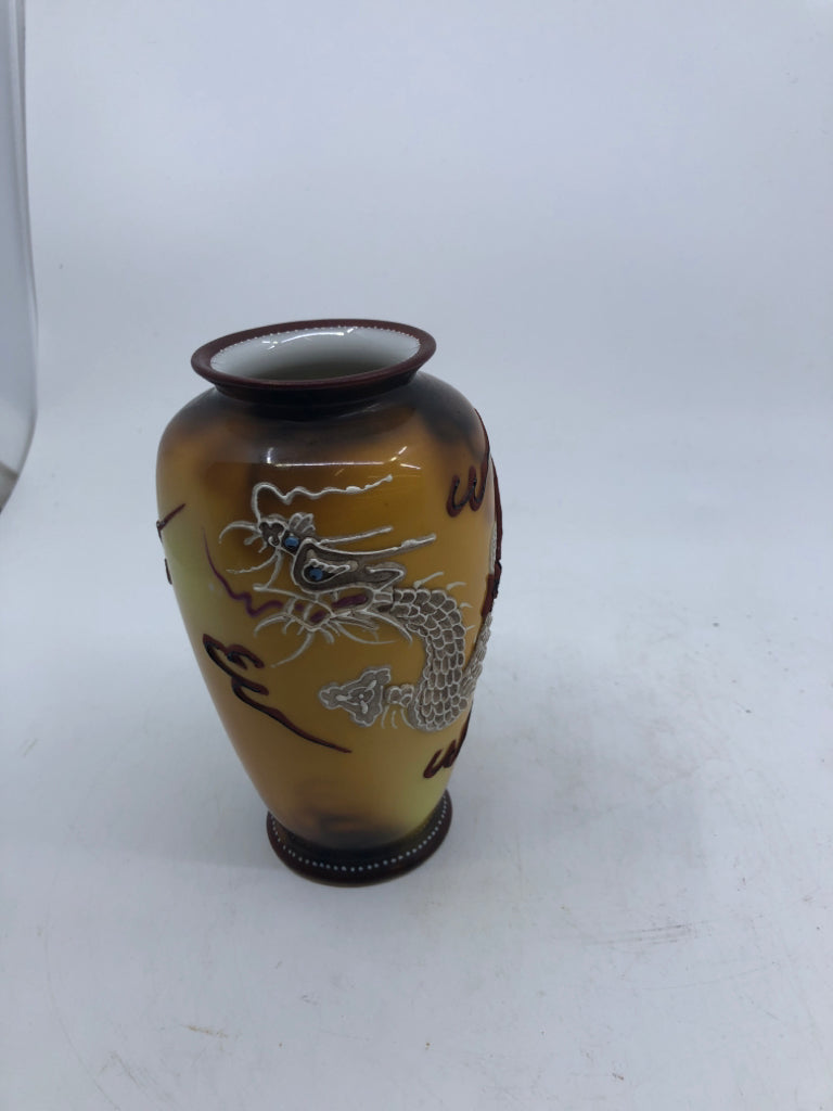 VTG BROWN AND ORANGE VASE W EMBOSSED WHITE DRAGON.