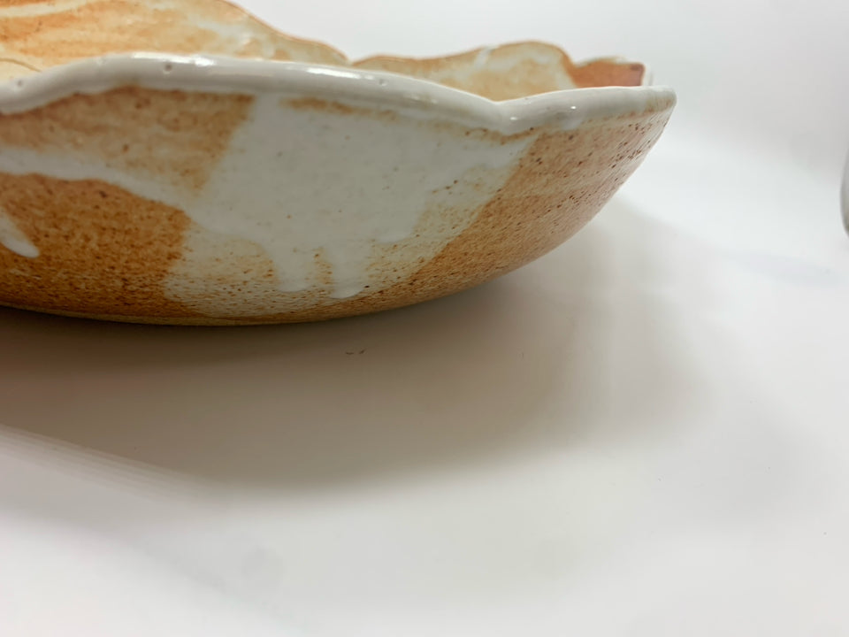 ORANGE LEAF STONEWARE SERVING BOWL.